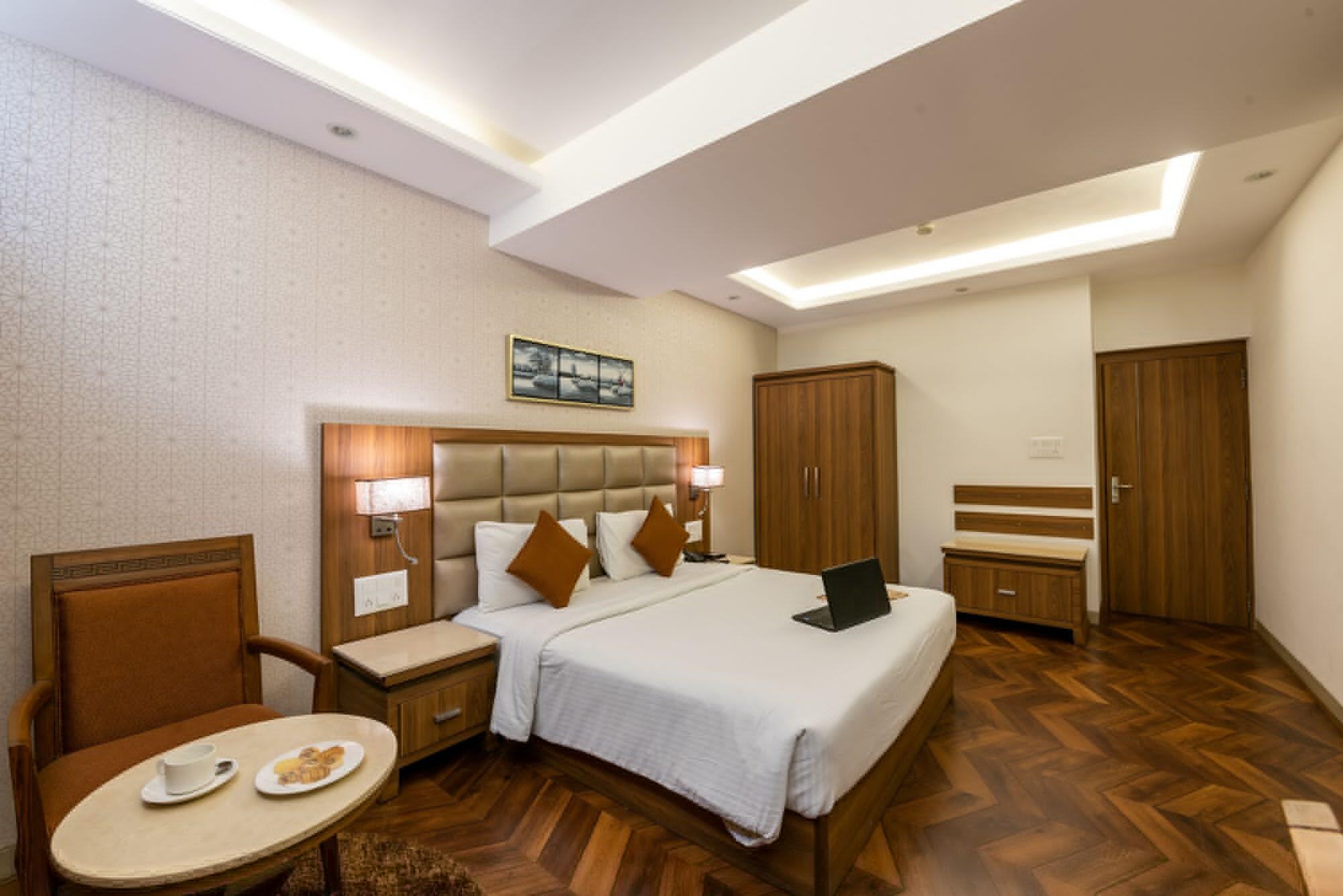 Hotel Treebo Trend Surya Nášik Exteriér fotografie